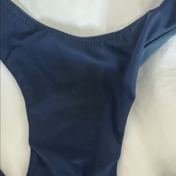 Tracksmith Run Bra in Midnight - Picture 11 of 11